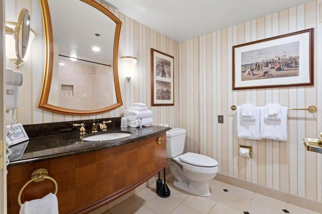 Cozysuites Showboat Modern Boardwalk Apartment Atlantic City